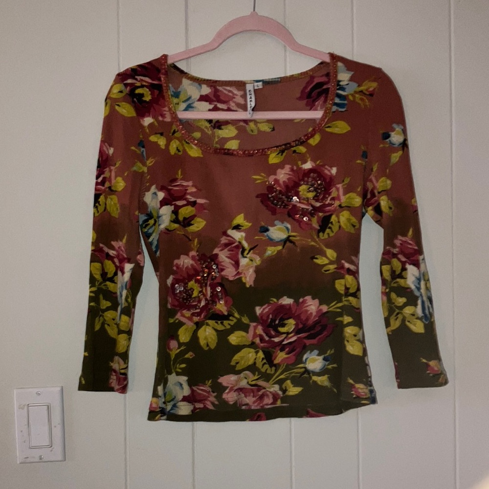 Stretchy ribbed floral top